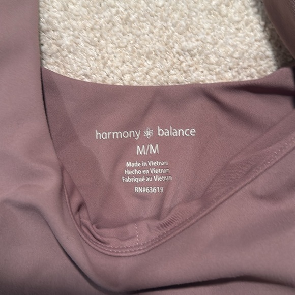 Workout tops - Picture 3 of 3